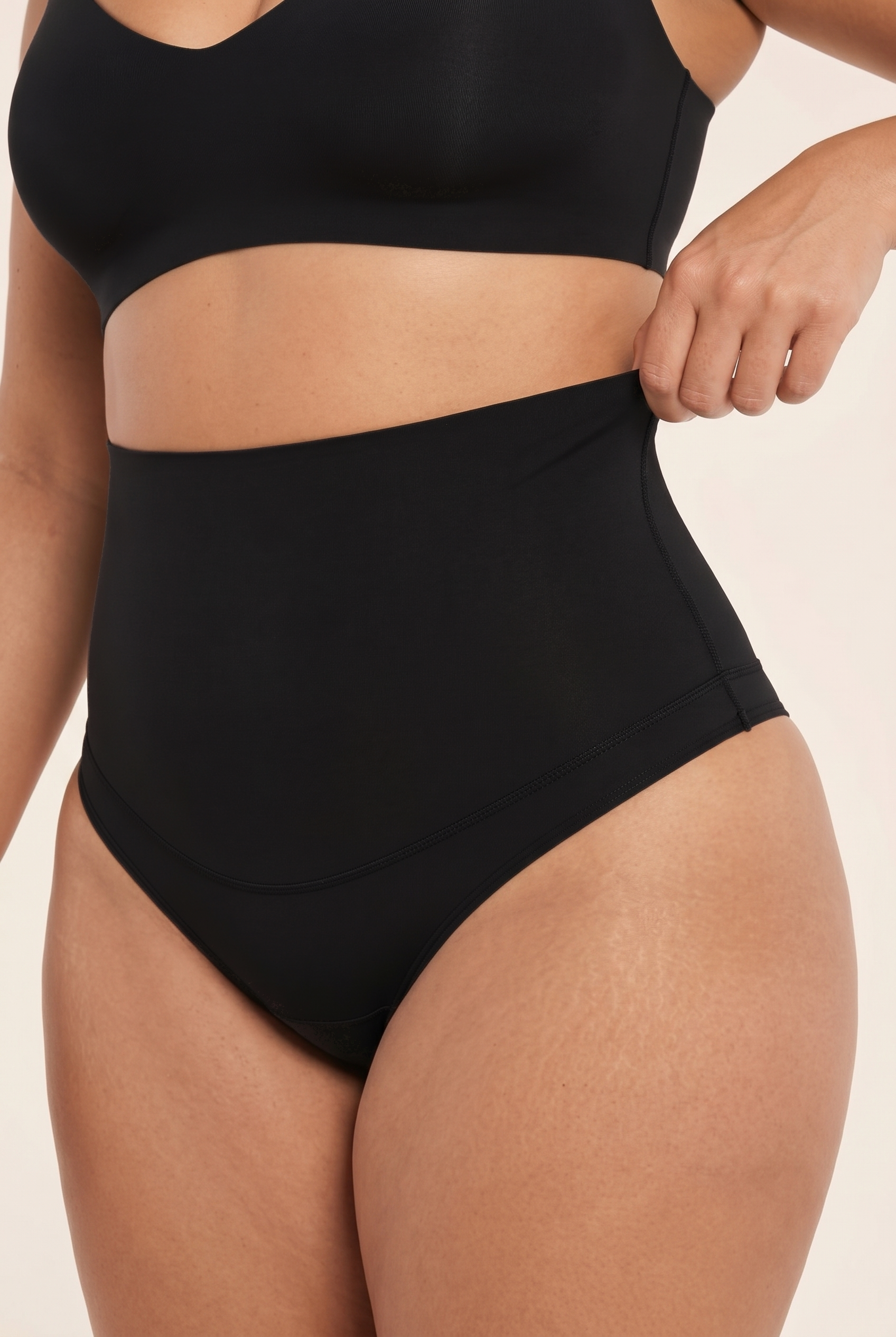SmoothHold Thong