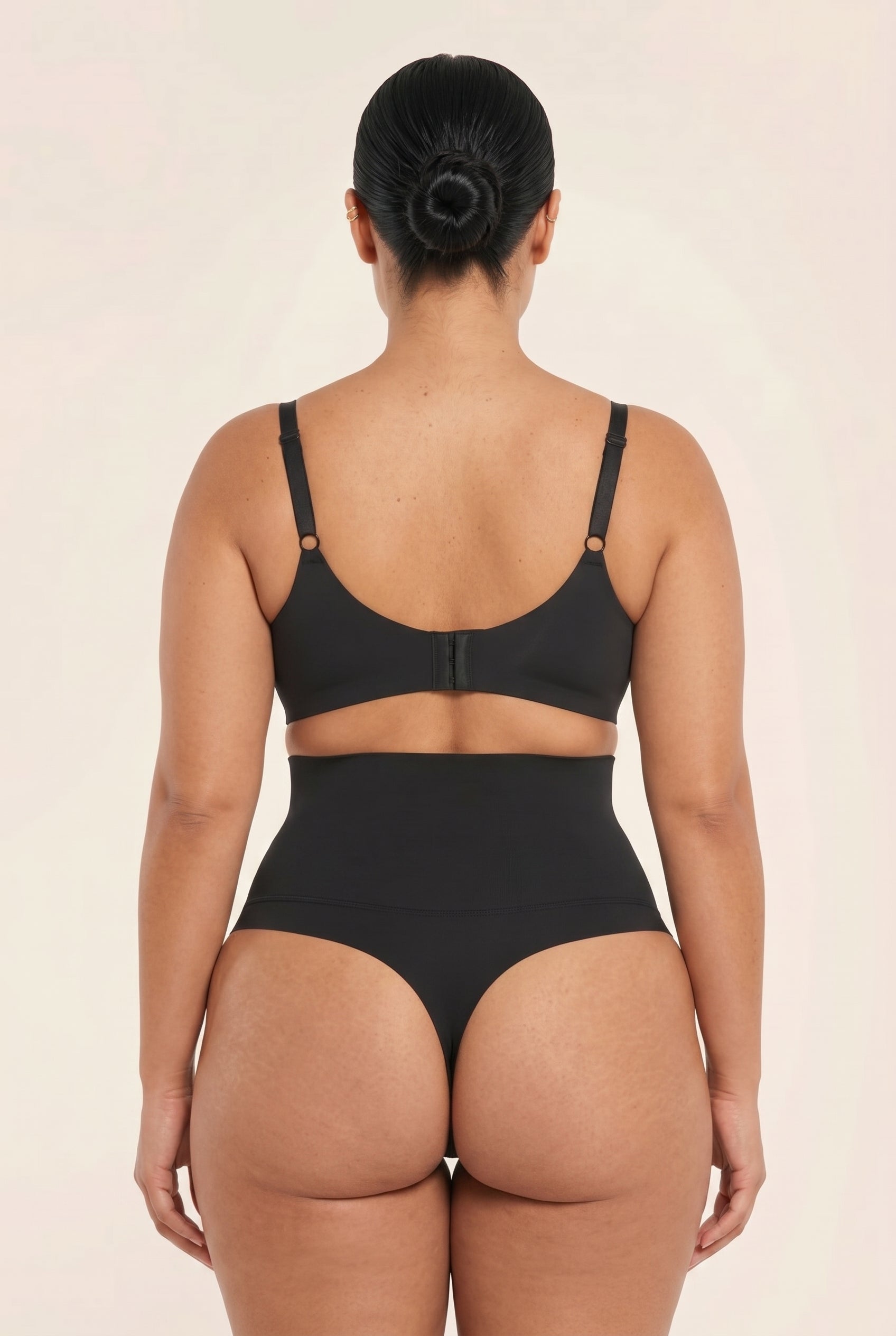 SmoothHold Thong