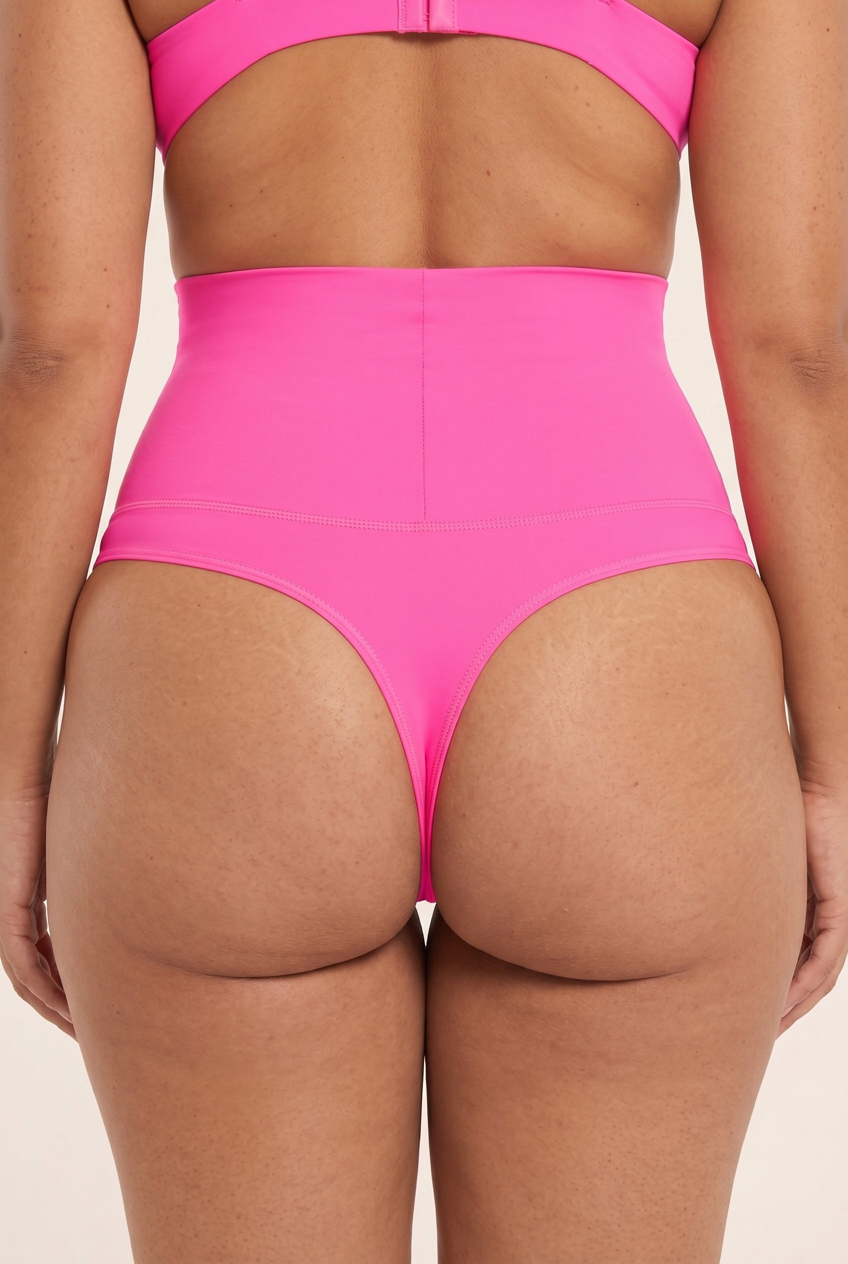 SmoothHold Thong