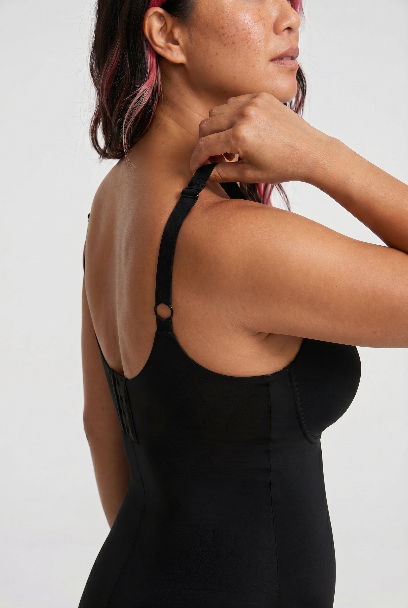 VelaLift™ Deep V Bra